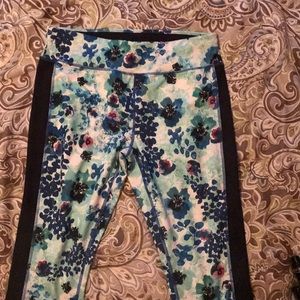 Beautiful print crop leggings